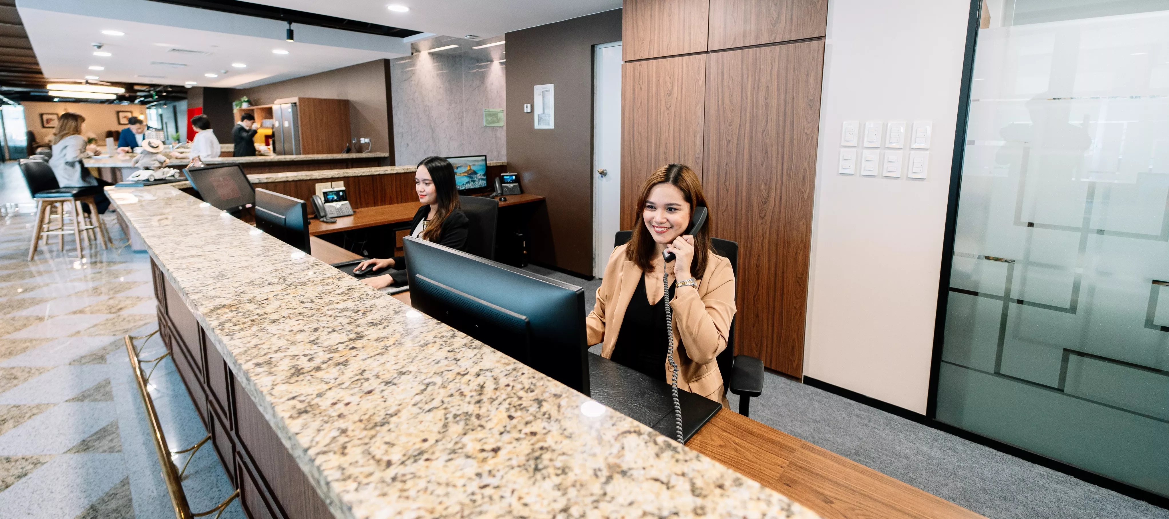 dedicated-receptionist_philippines-stock-exchange-reception-2-ht.jpg