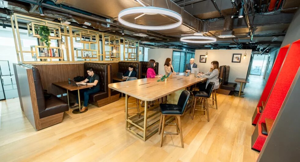 20231122-philippines-stock-exchange-coworking-6-ht.jpg